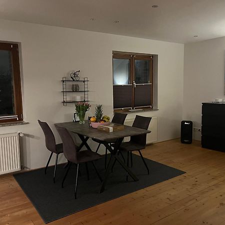 Tritt Ein Bring Glueck Herein - Exquisite 75 Qm - Messenaehe - Parkplatz - Flughafennaehe Düsseldorf Eksteriør billede